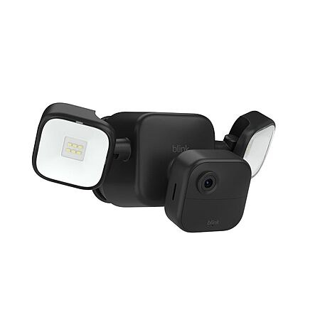 Blink Outdoor 4 Floodlight Camera - Wireless smart security camera, 700 lumens, two-year batt…